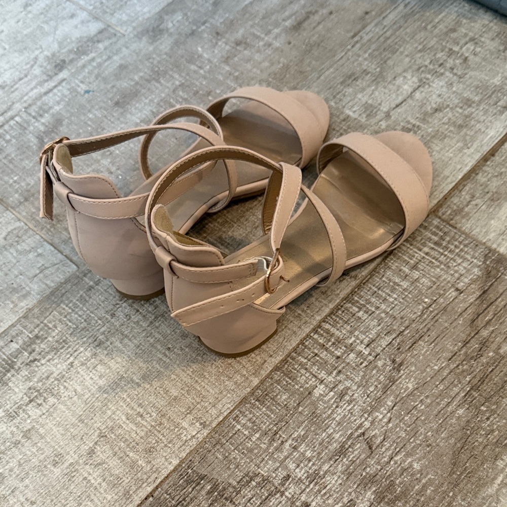Kids Formal Heels- size 2